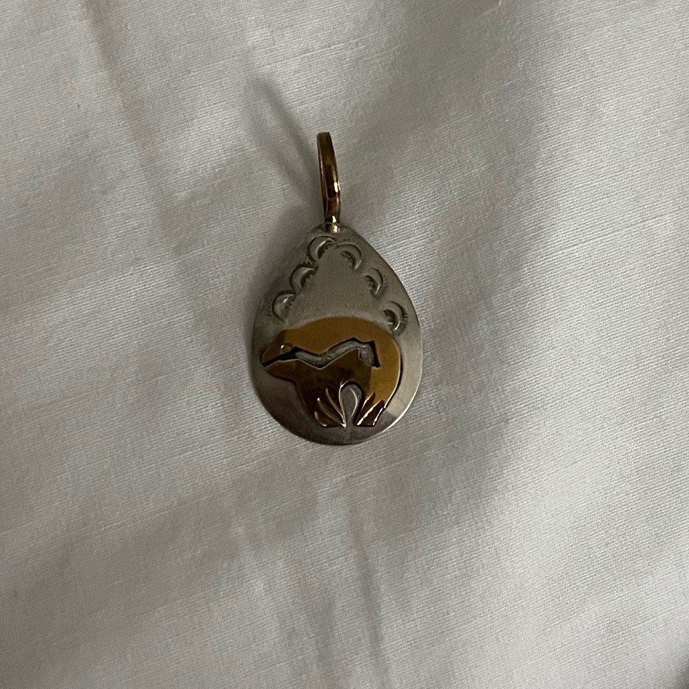 Navajo sterling silver bear pendant